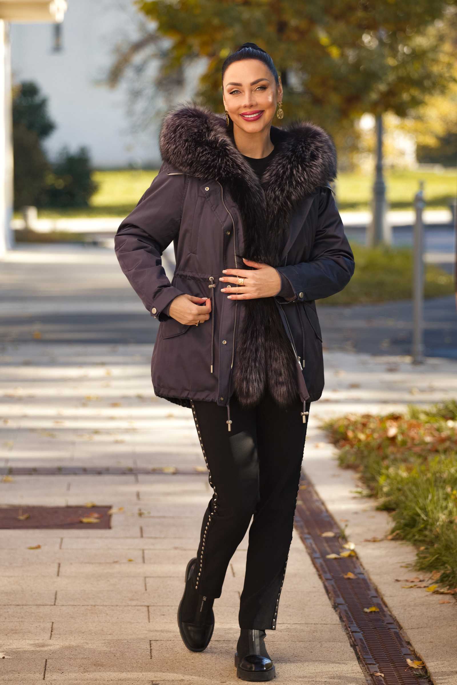 Купить парку с мехом чернобурки VIOLETA