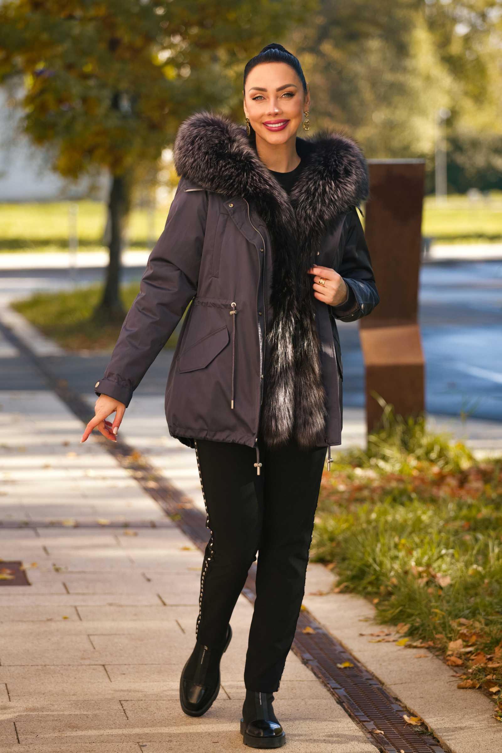 Купить парку с мехом чернобурки VIOLETA