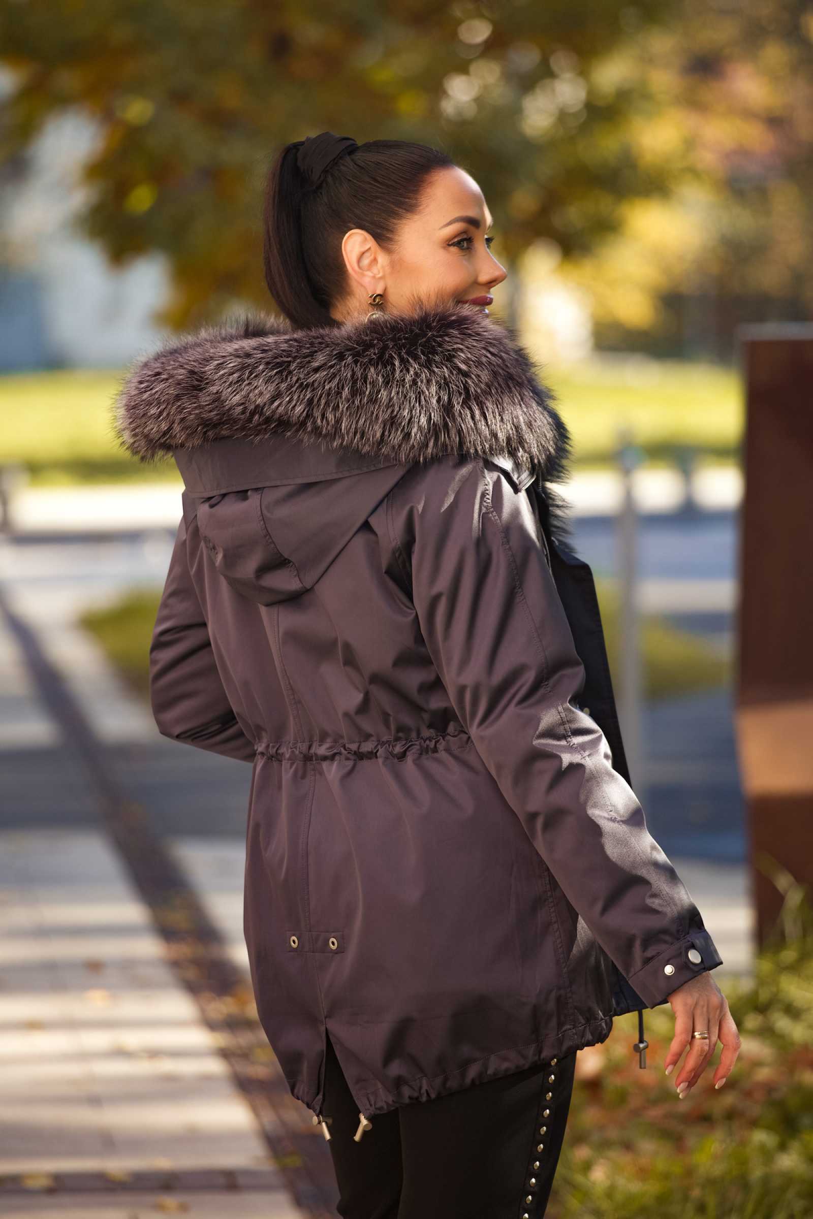 Купить парку с мехом чернобурки VIOLETA