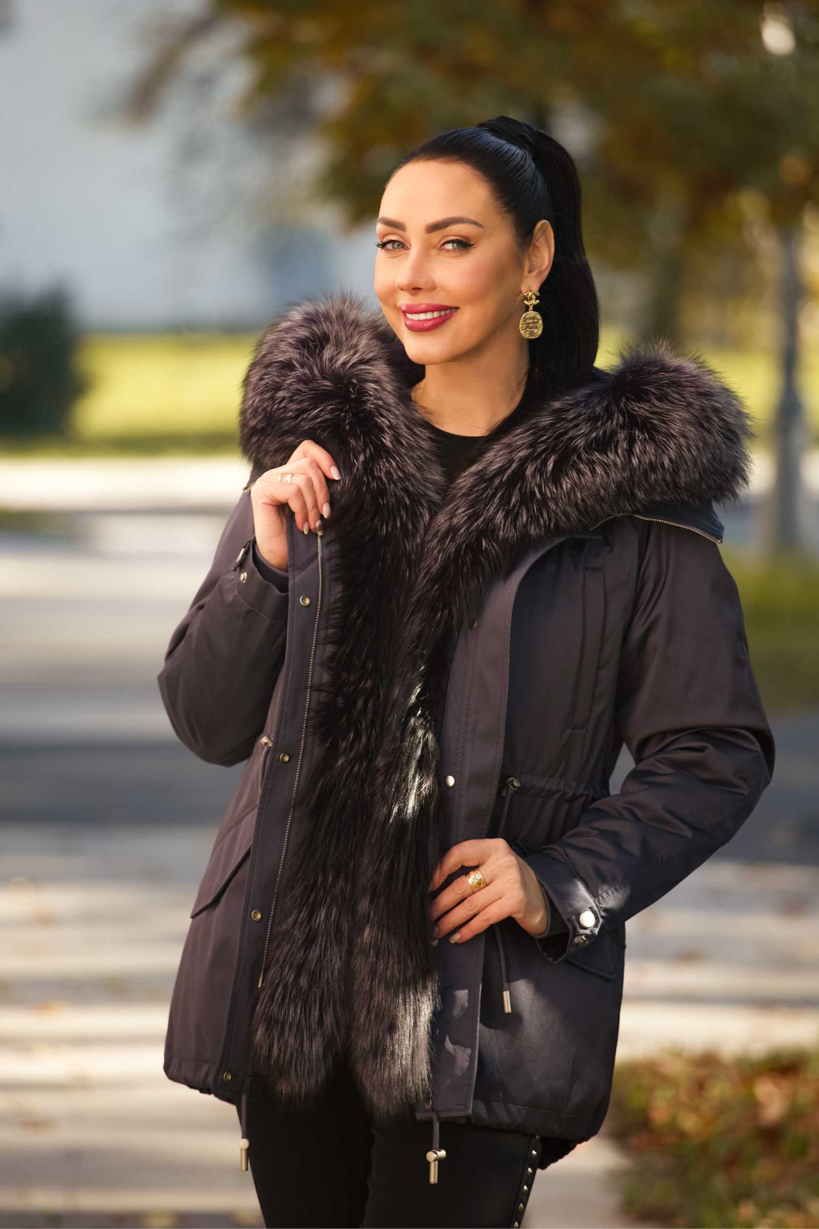 Купить парку с мехом чернобурки VIOLETA