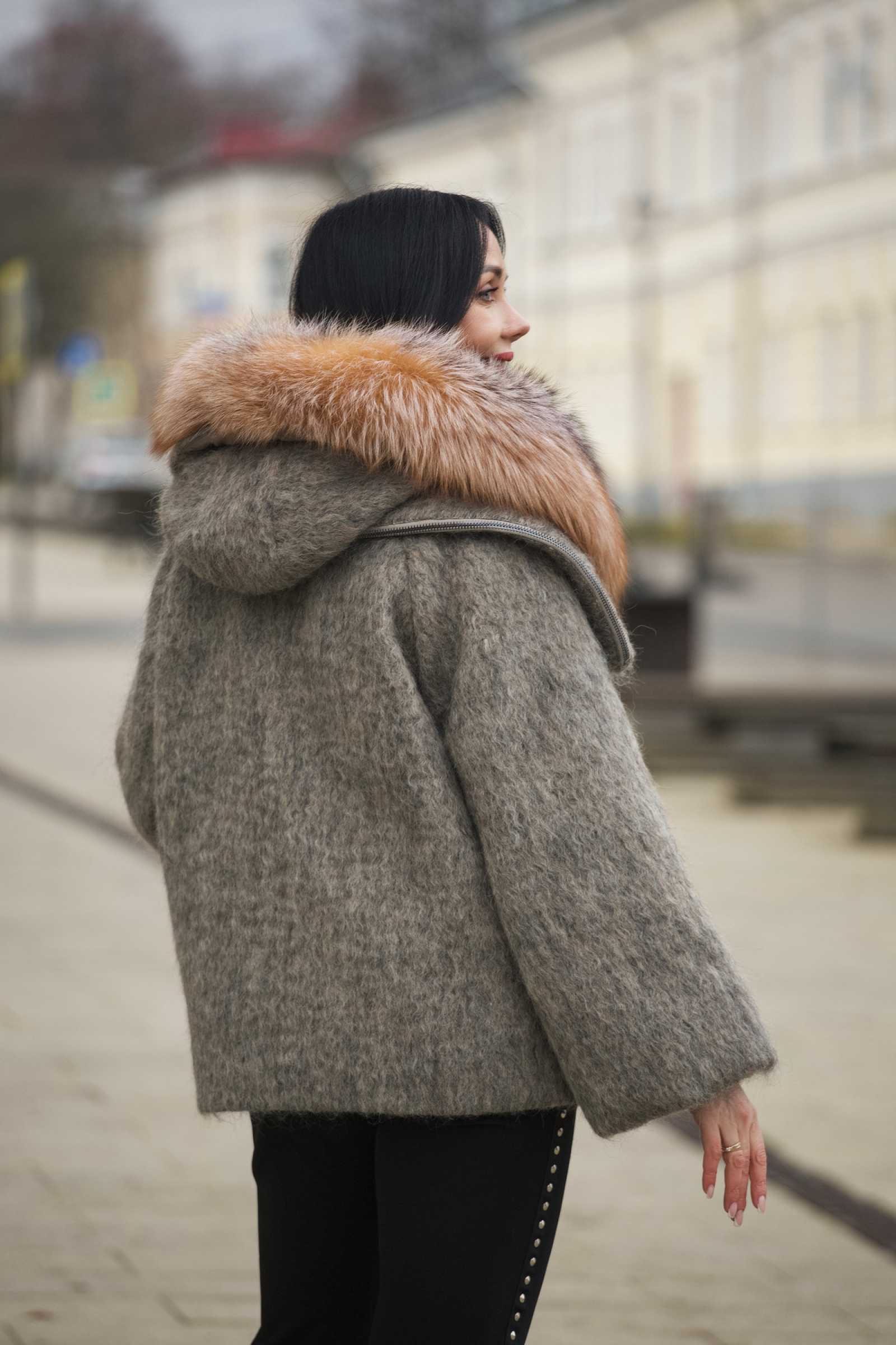 Купить пуховик с мехом чернобурой лисы MARIANNA