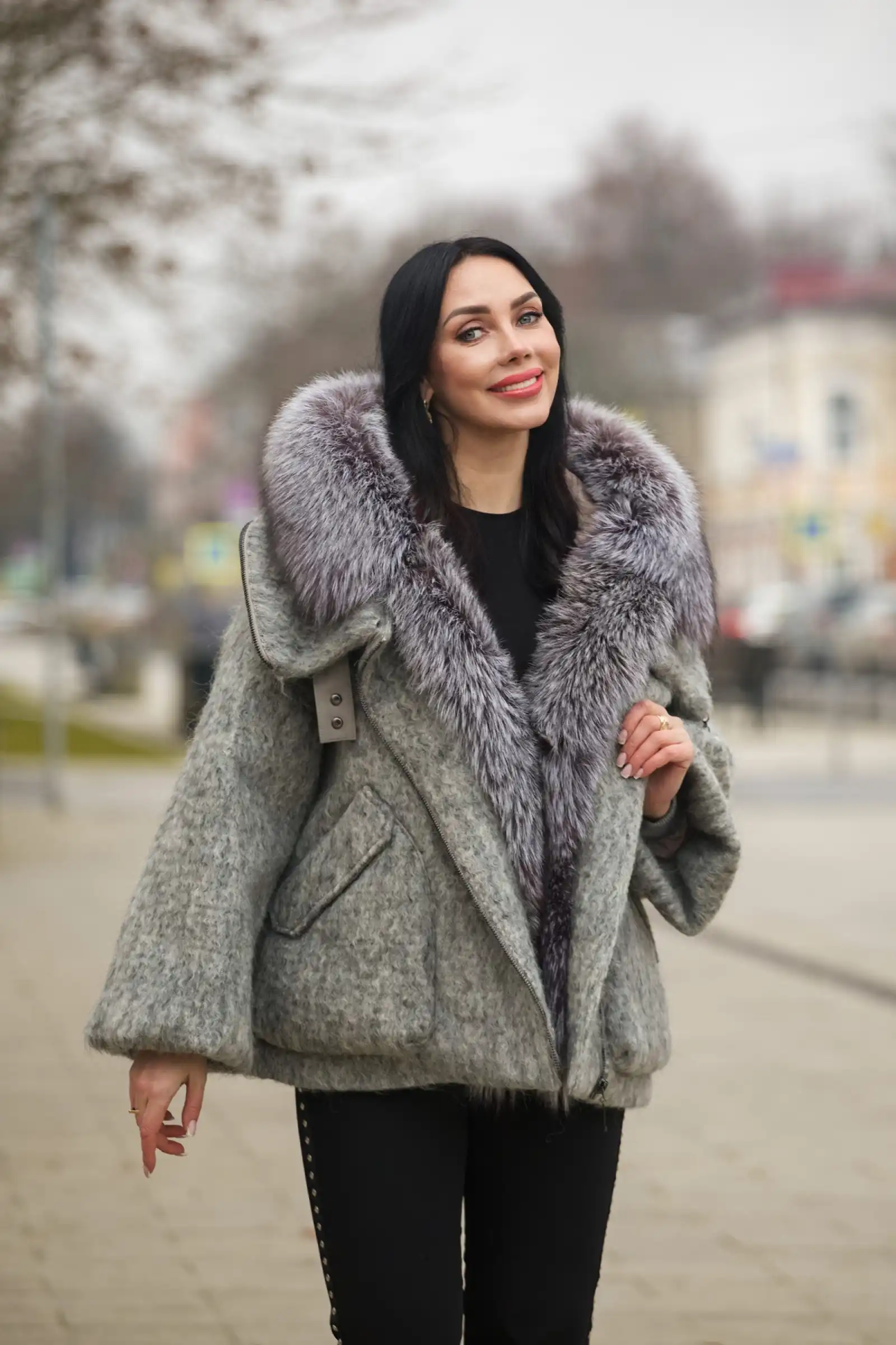 Пуховик с мехом чернобурой лисы MARIANNA