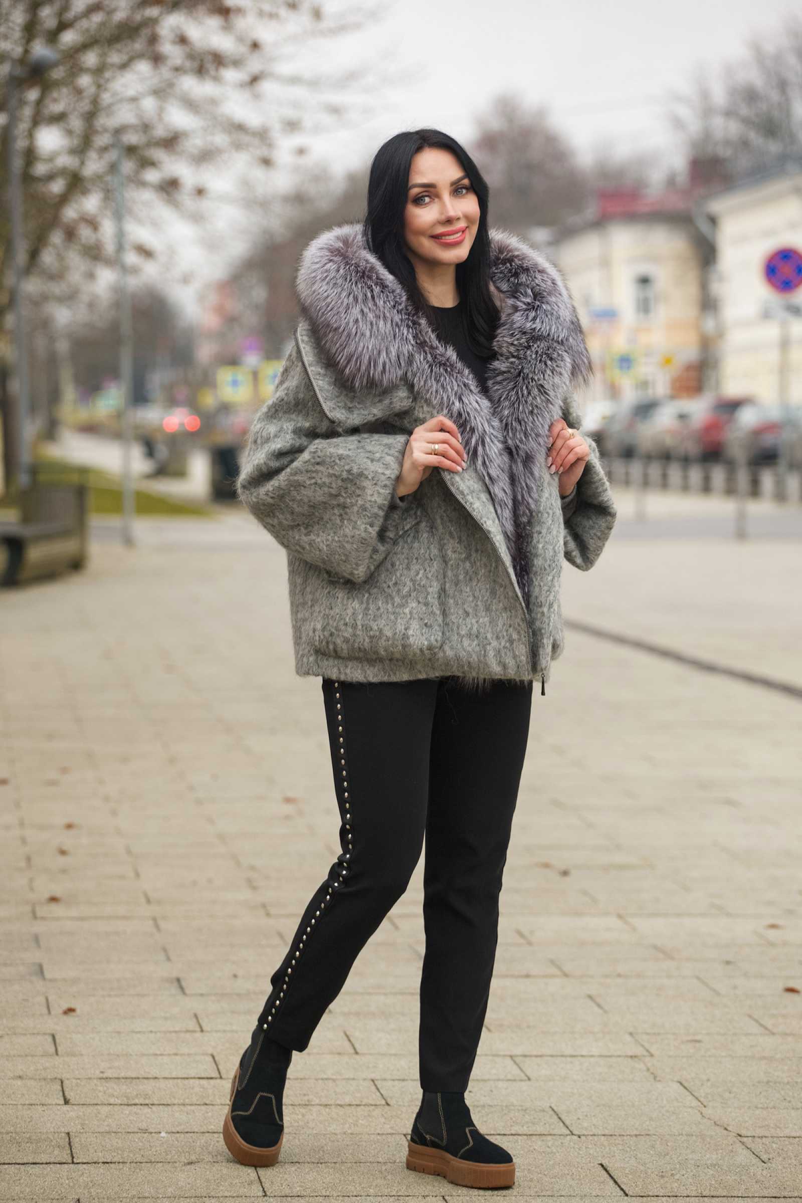 Купить пуховик с мехом чернобурой лисы MARIANNA