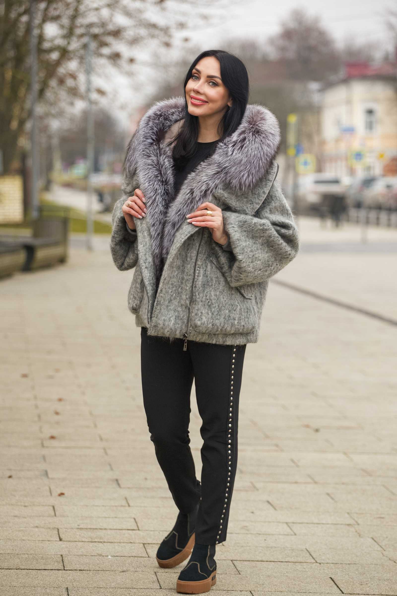 Купить пуховик с мехом чернобурой лисы MARIANNA