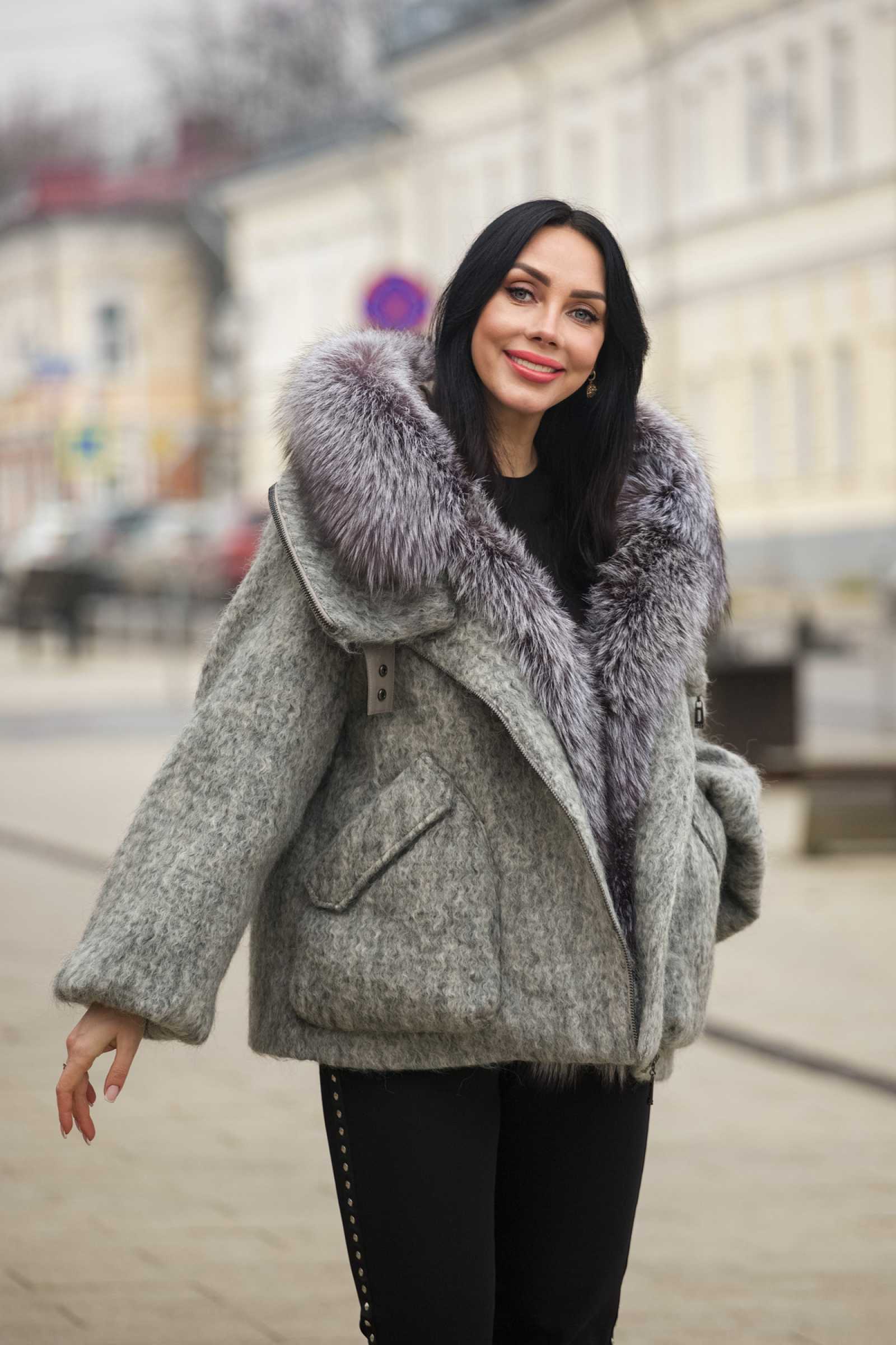 Купить пуховик с мехом чернобурой лисы MARIANNA