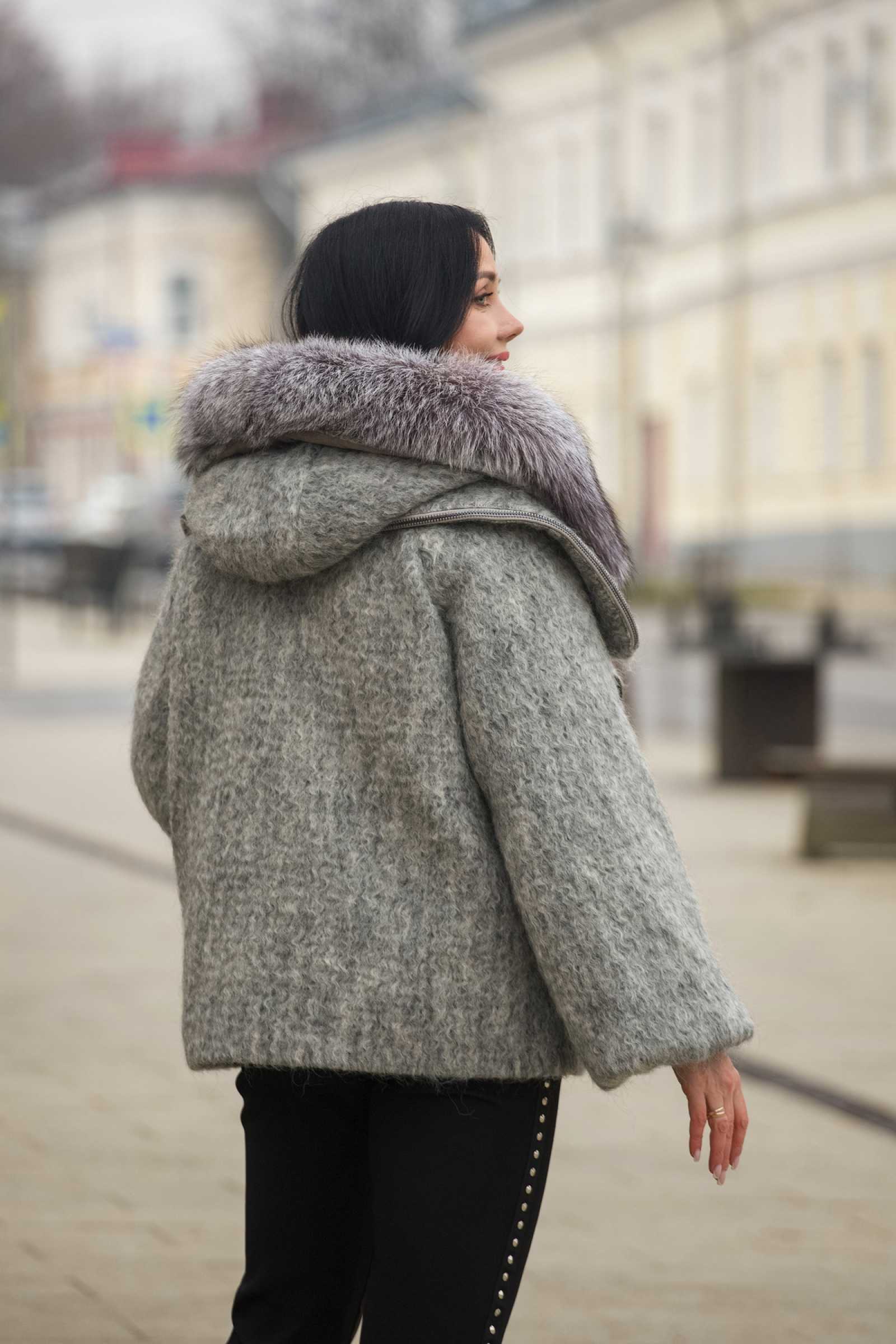 Купить пуховик с мехом чернобурой лисы MARIANNA