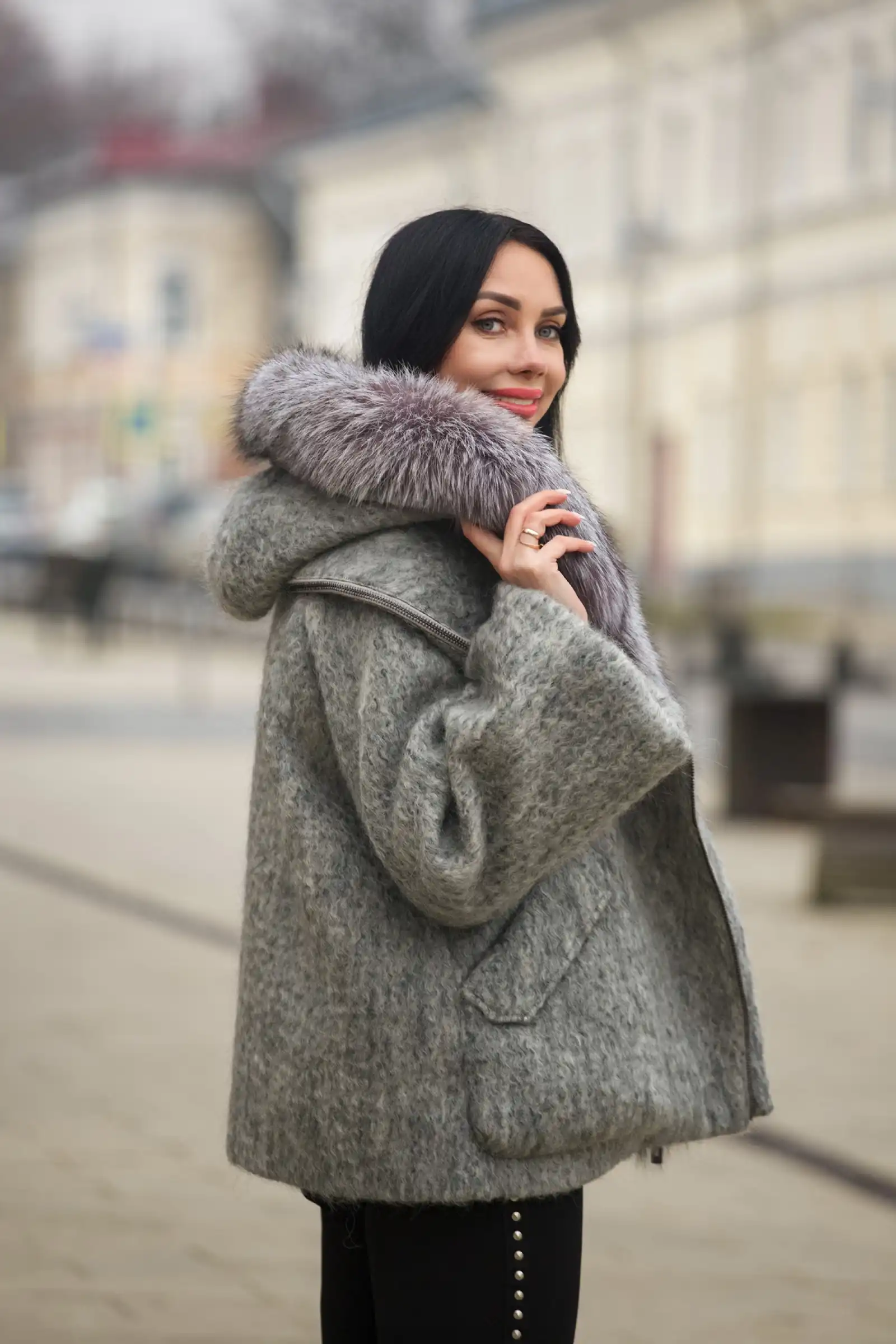 Пуховик с мехом чернобурой лисы MARIANNA