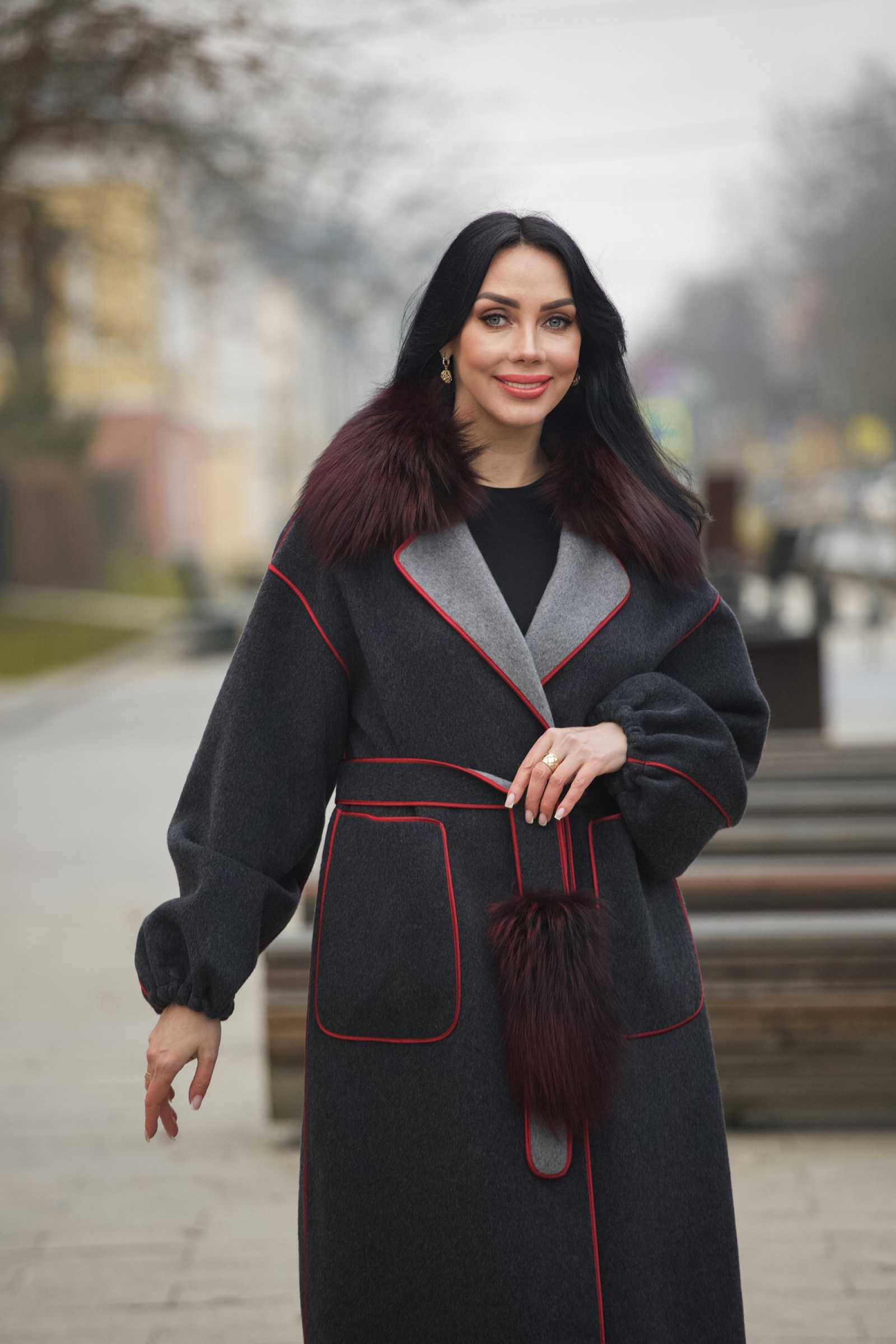 Купить пальто из кашемира с мехом лисы KARLA