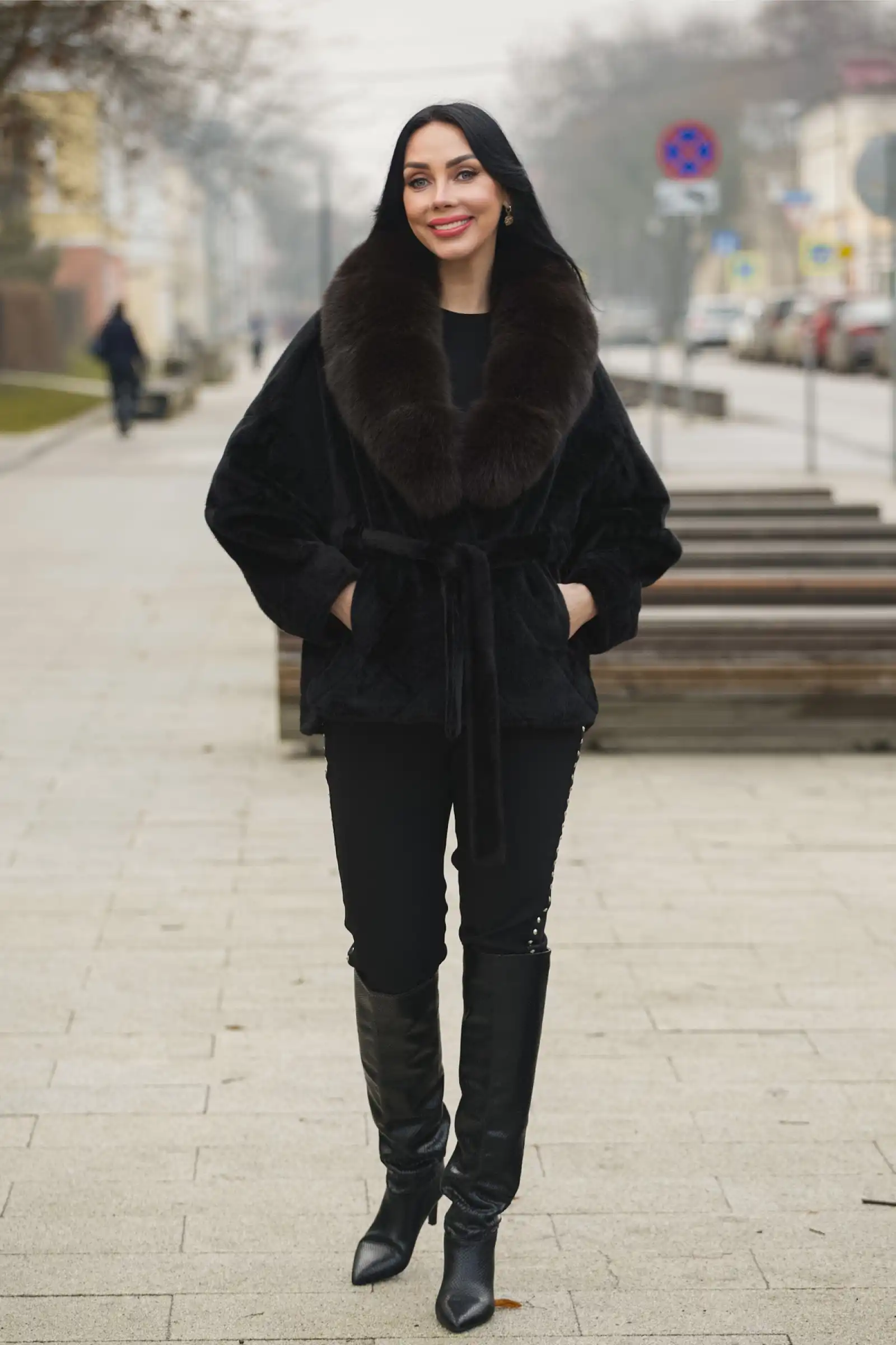 Пальто из шерсти с мехом финского песца AGATA