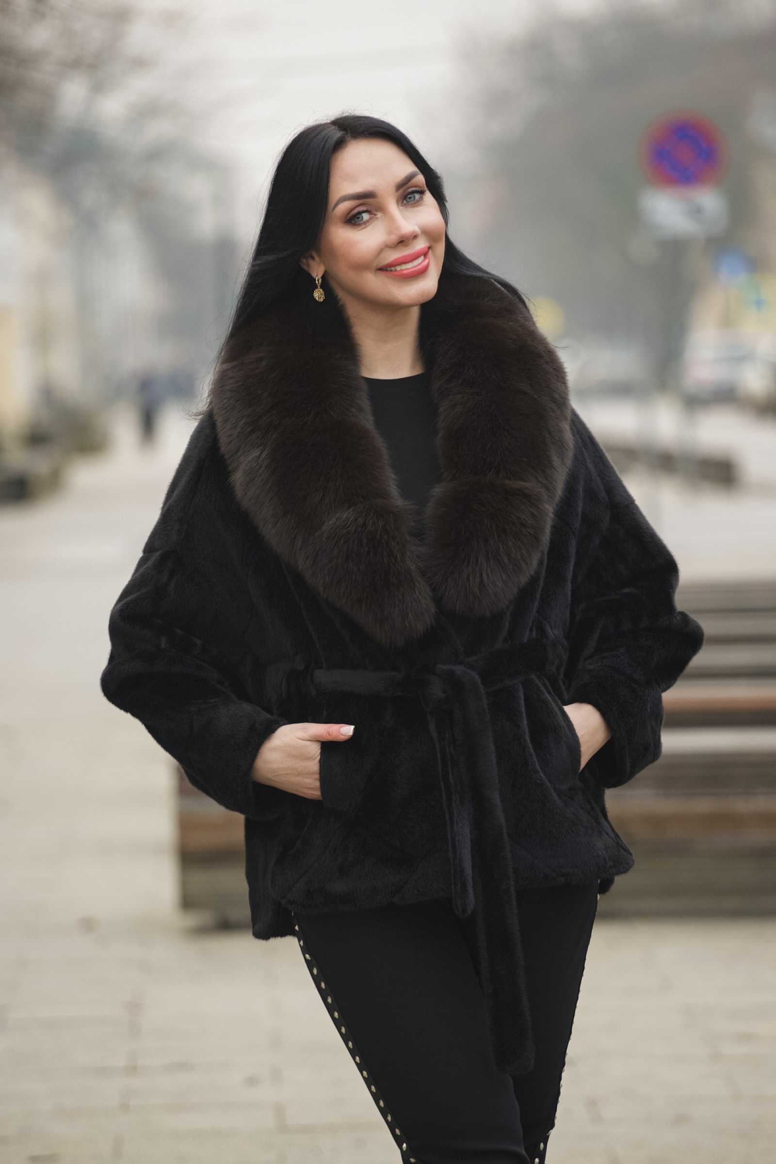 Купить пальто из шерсти с мехом финского песца AGATA