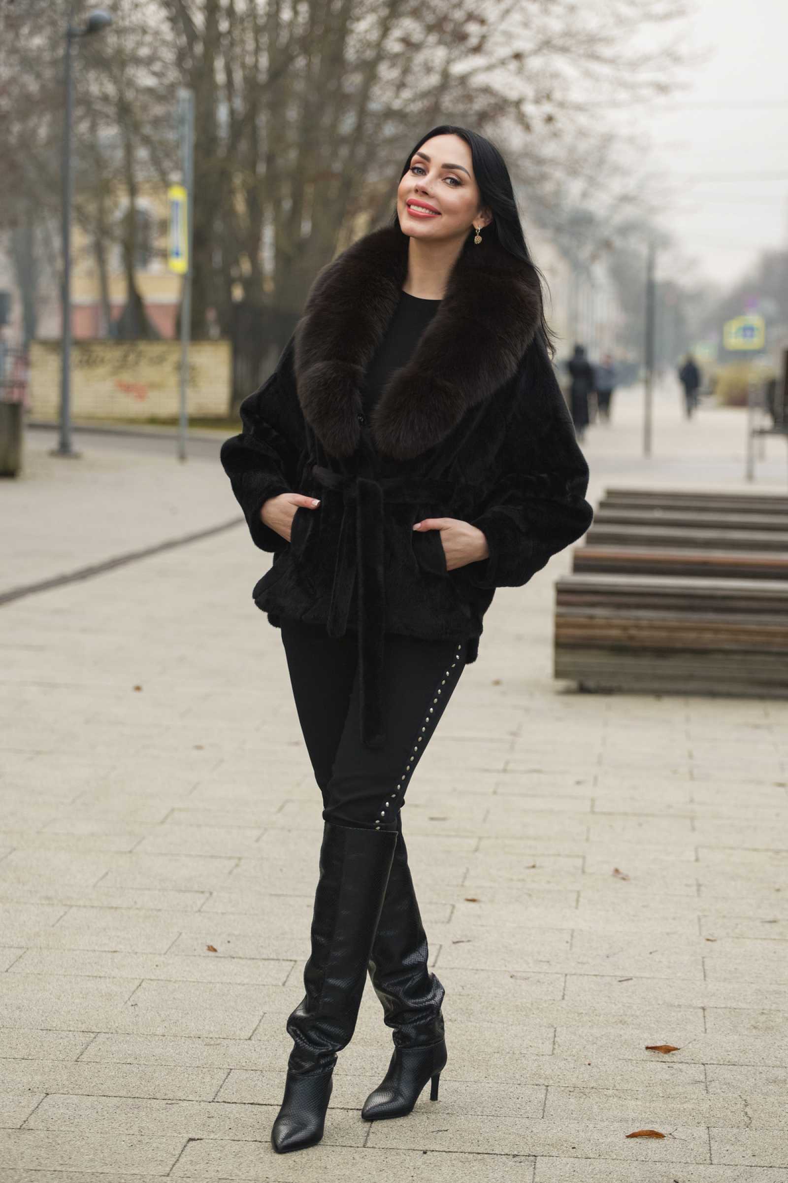 Купить пальто из шерсти с мехом финского песца AGATA