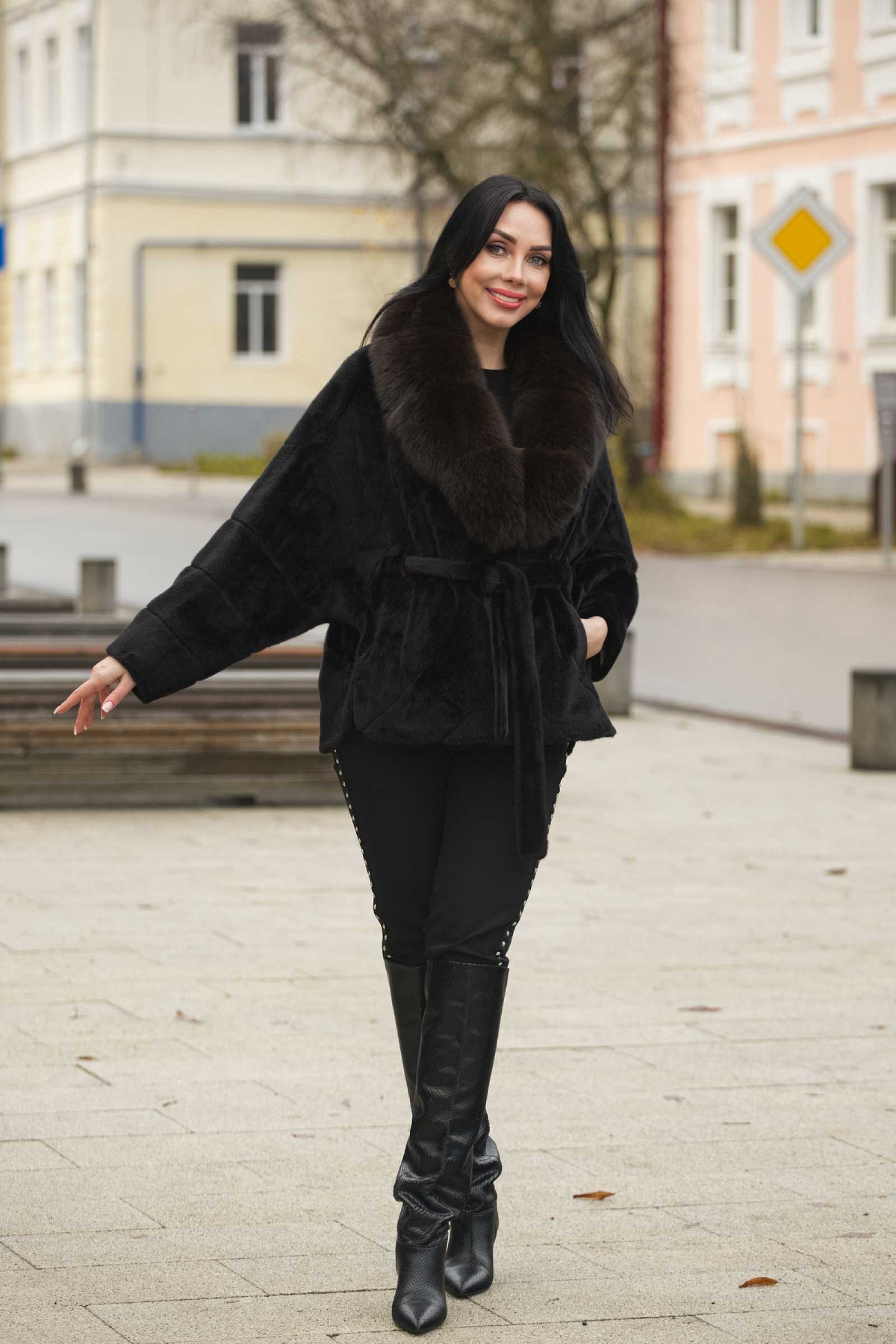 Купить пальто из шерсти с мехом финского песца AGATA