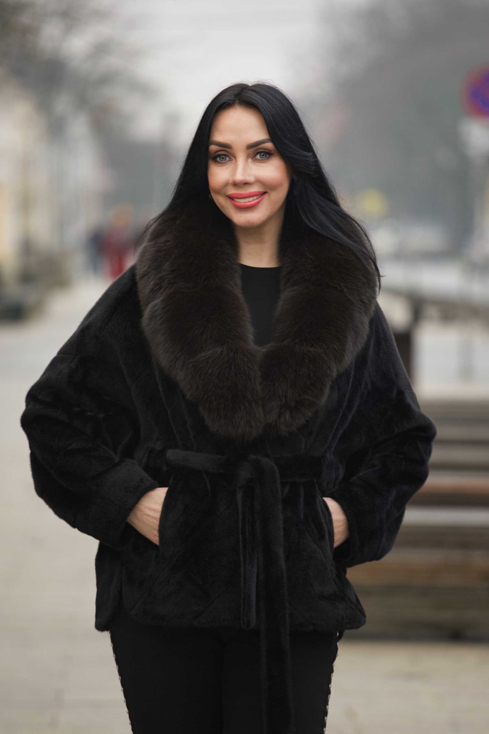 Купить пальто из шерсти с мехом финского песца AGATA