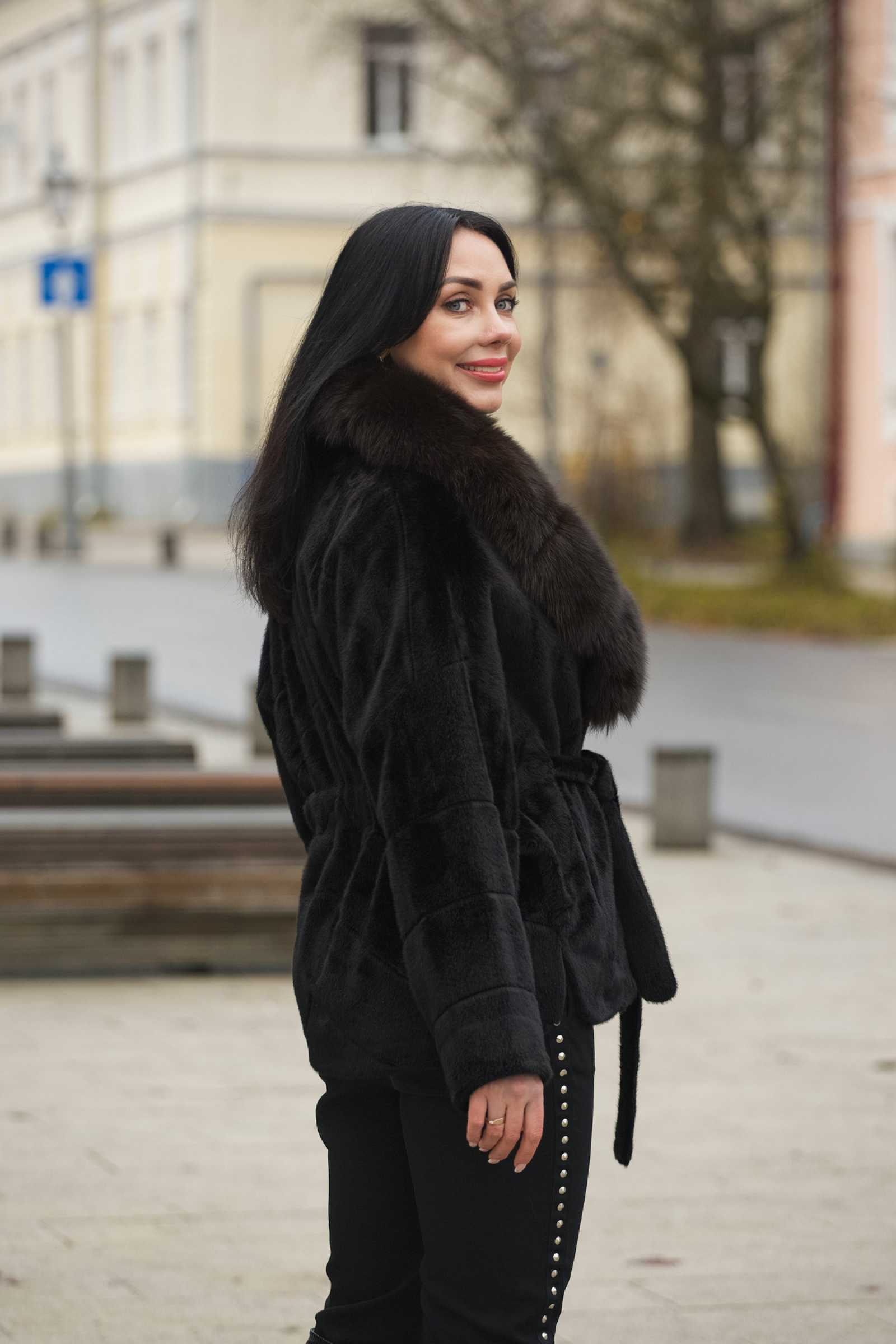 Купить пальто из шерсти с мехом финского песца AGATA