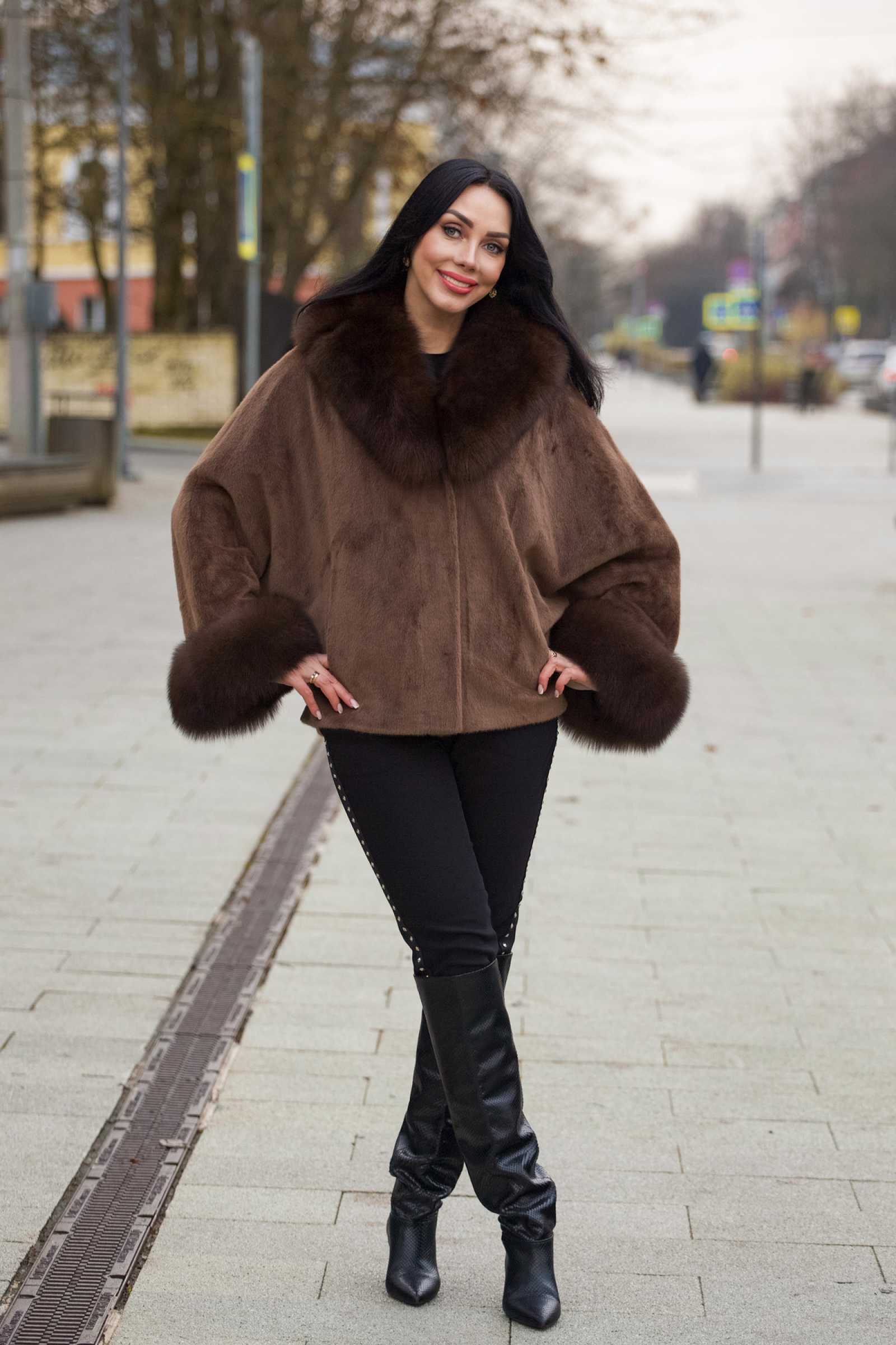 Купить пальто из шерсти с мехом финского песца AGATA