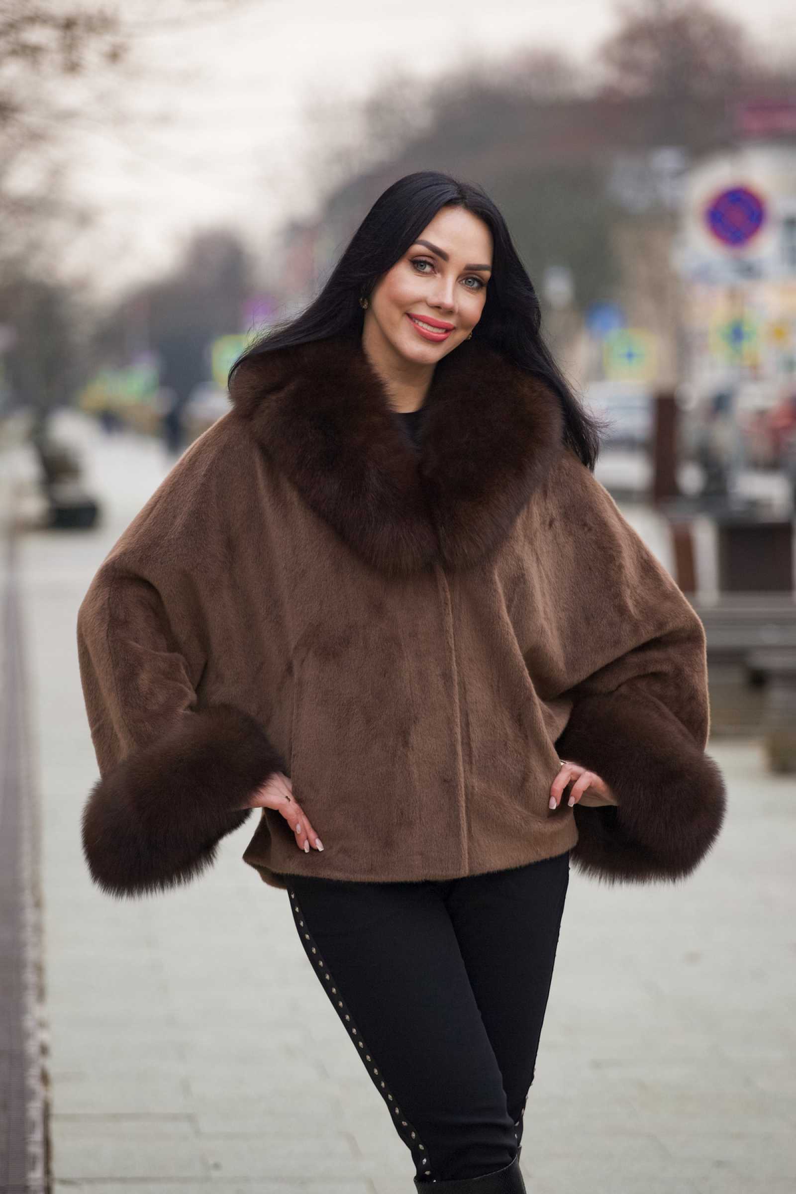 Купить пальто из шерсти с мехом финского песца AGATA