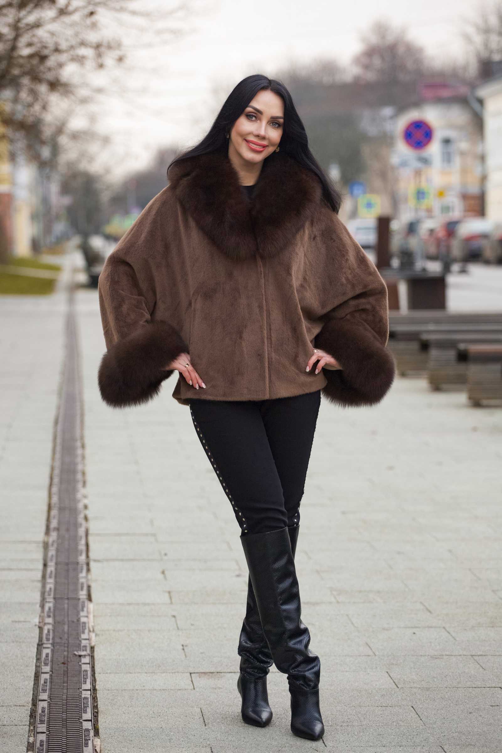 Купить пальто из шерсти с мехом финского песца AGATA