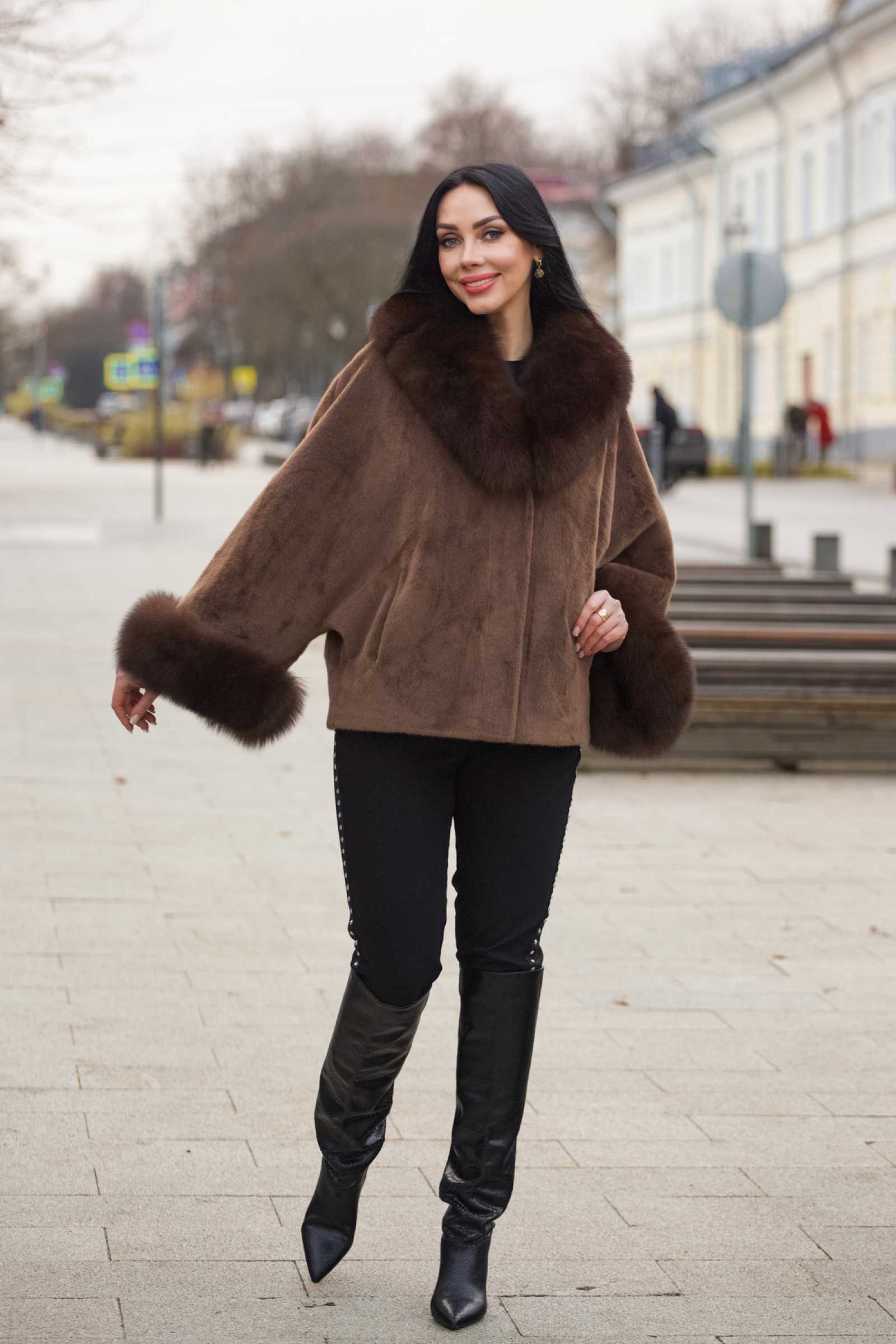 Купить пальто из шерсти с мехом финского песца AGATA