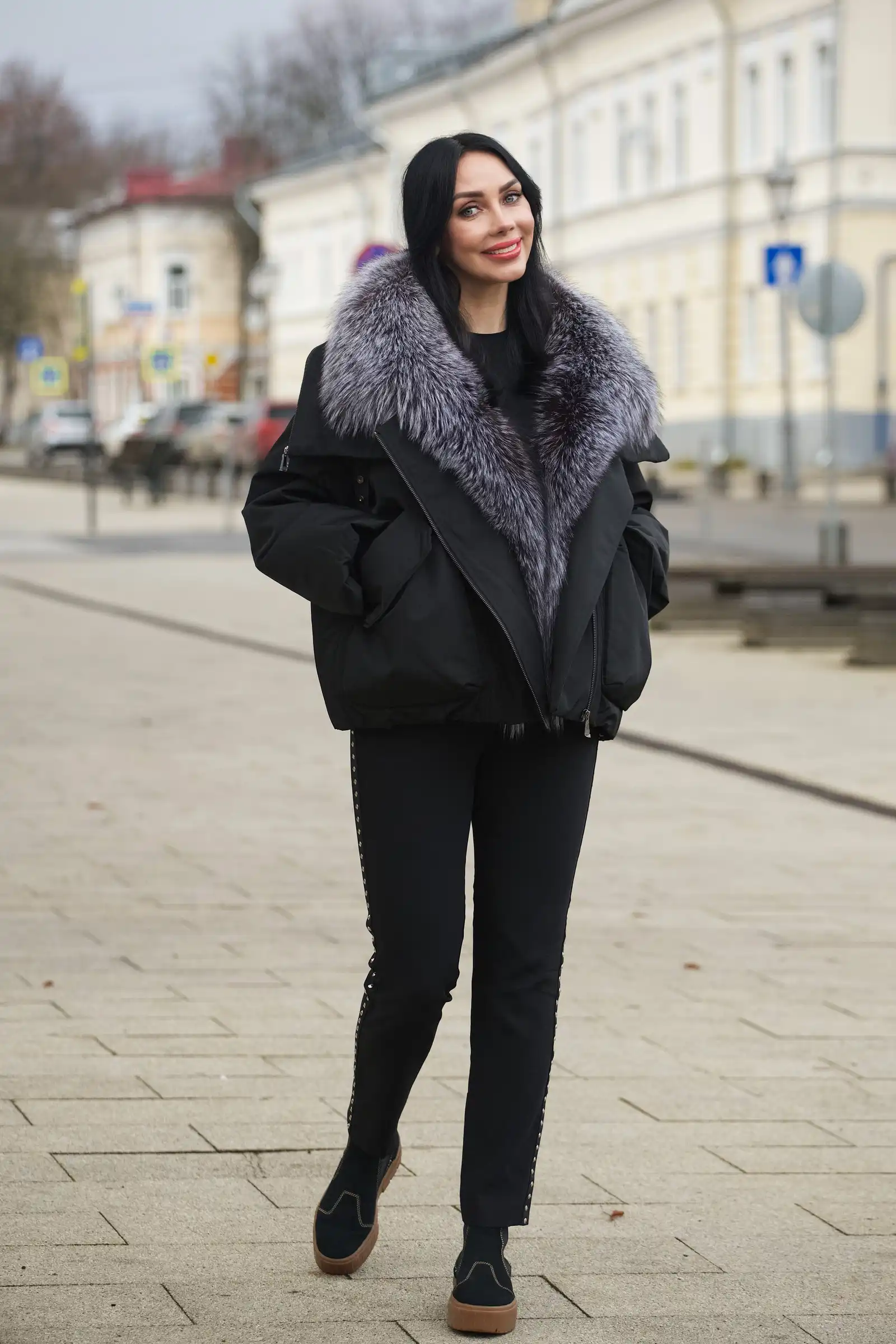 Пуховик с мехом чернобурой лисы BARBARA