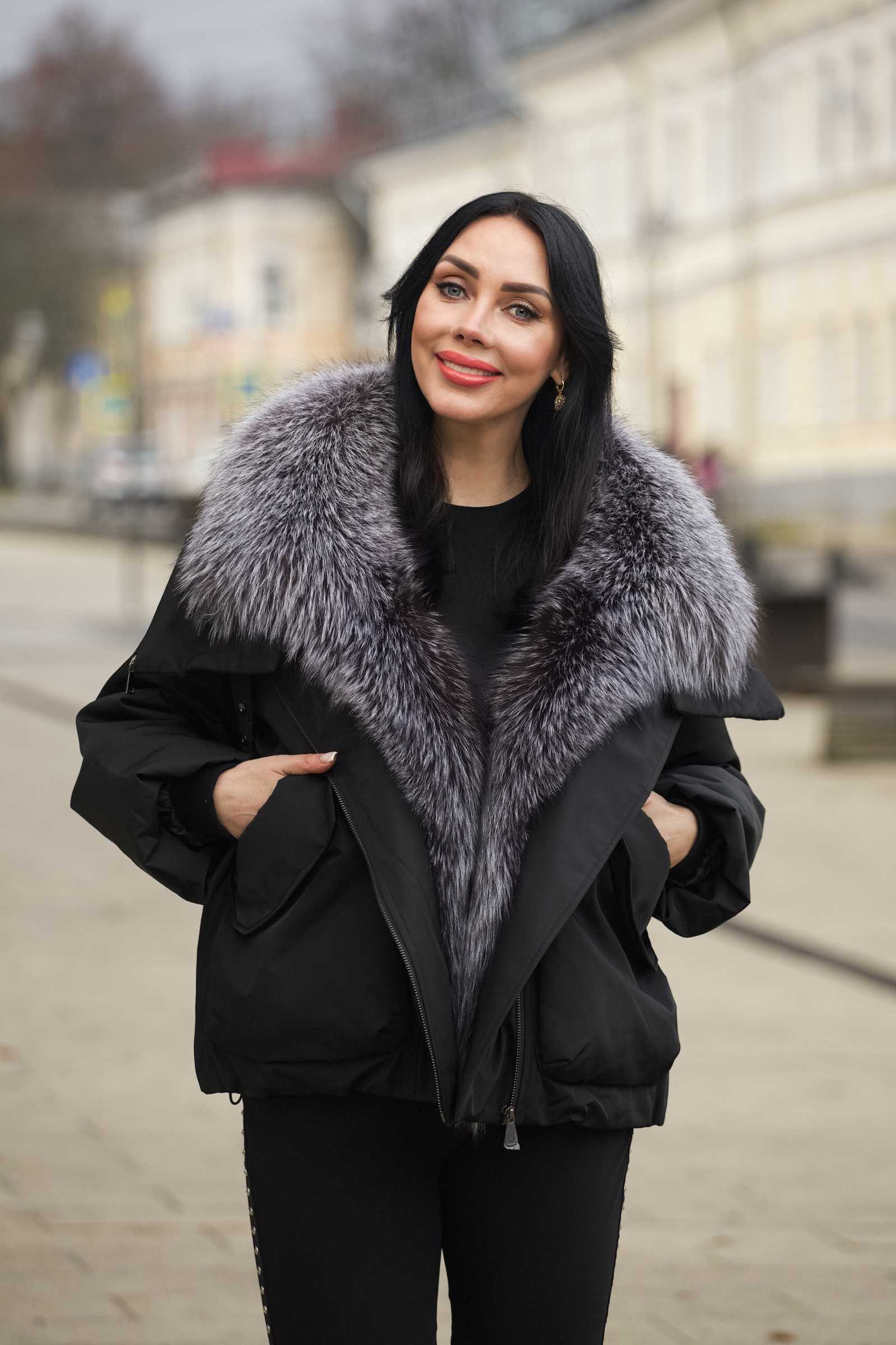 Купить пуховик с мехом чернобурой лисы BARBARA