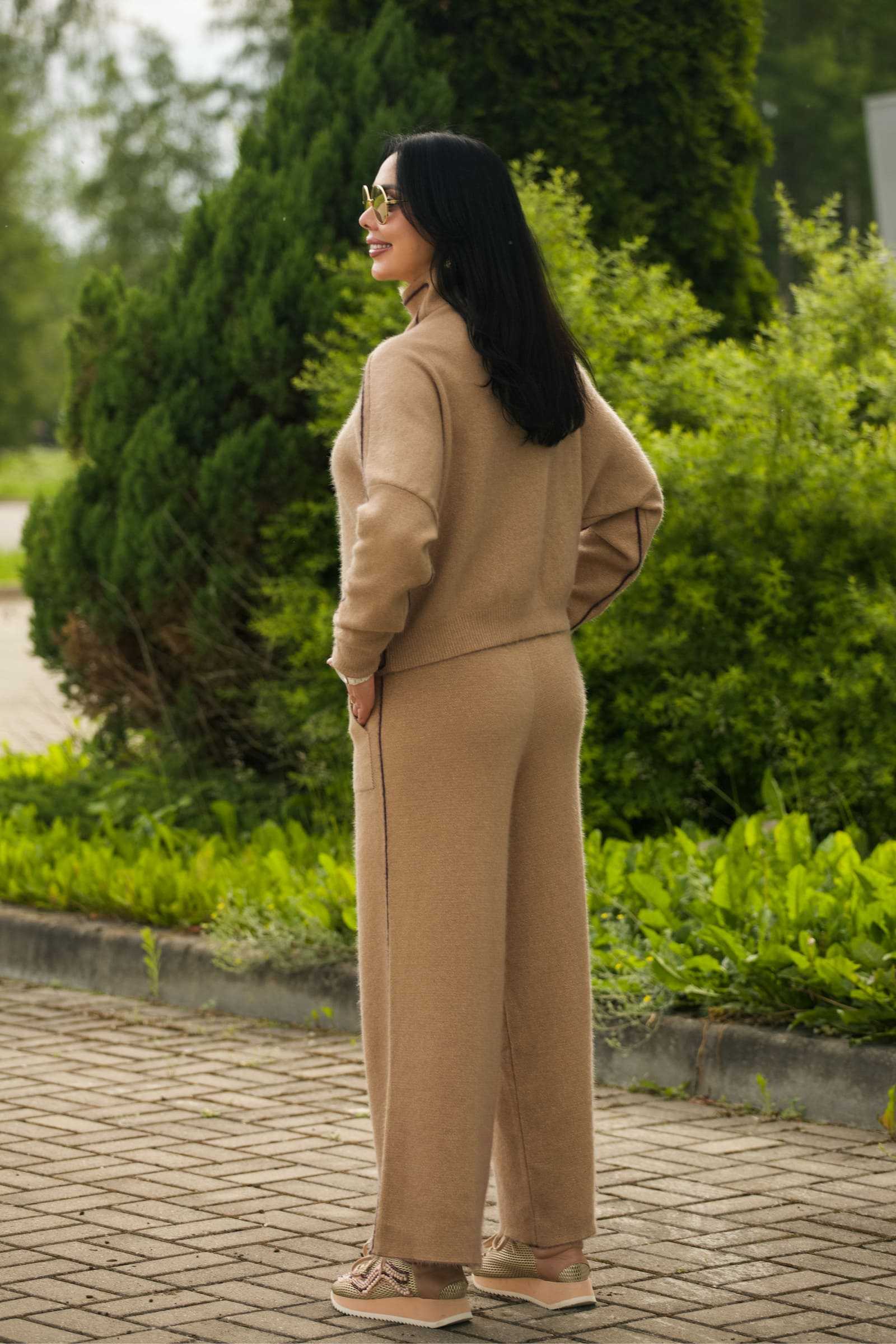 Купить костюм с брюками SERIANNO