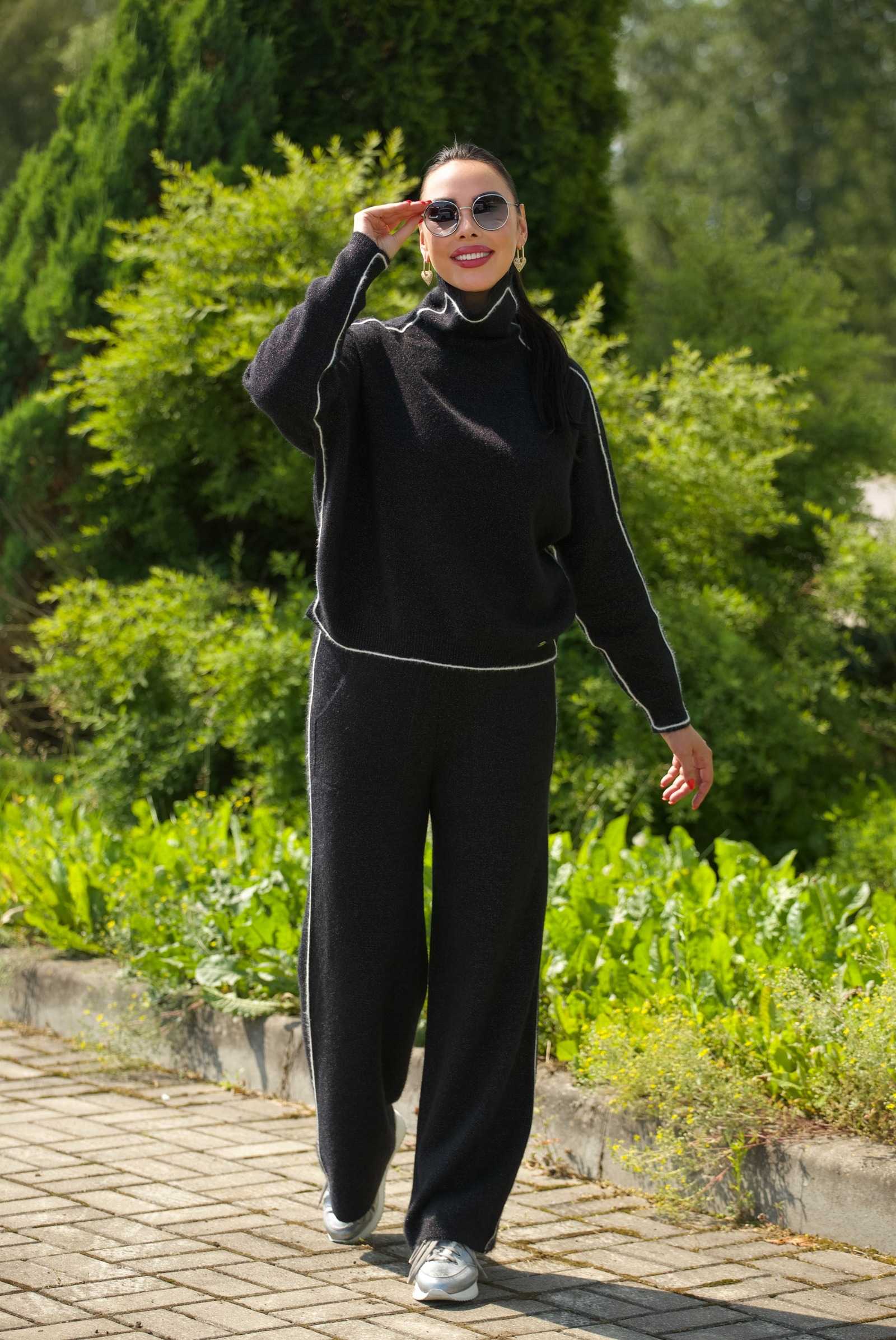 Купить костюм с брюками SERIANNO