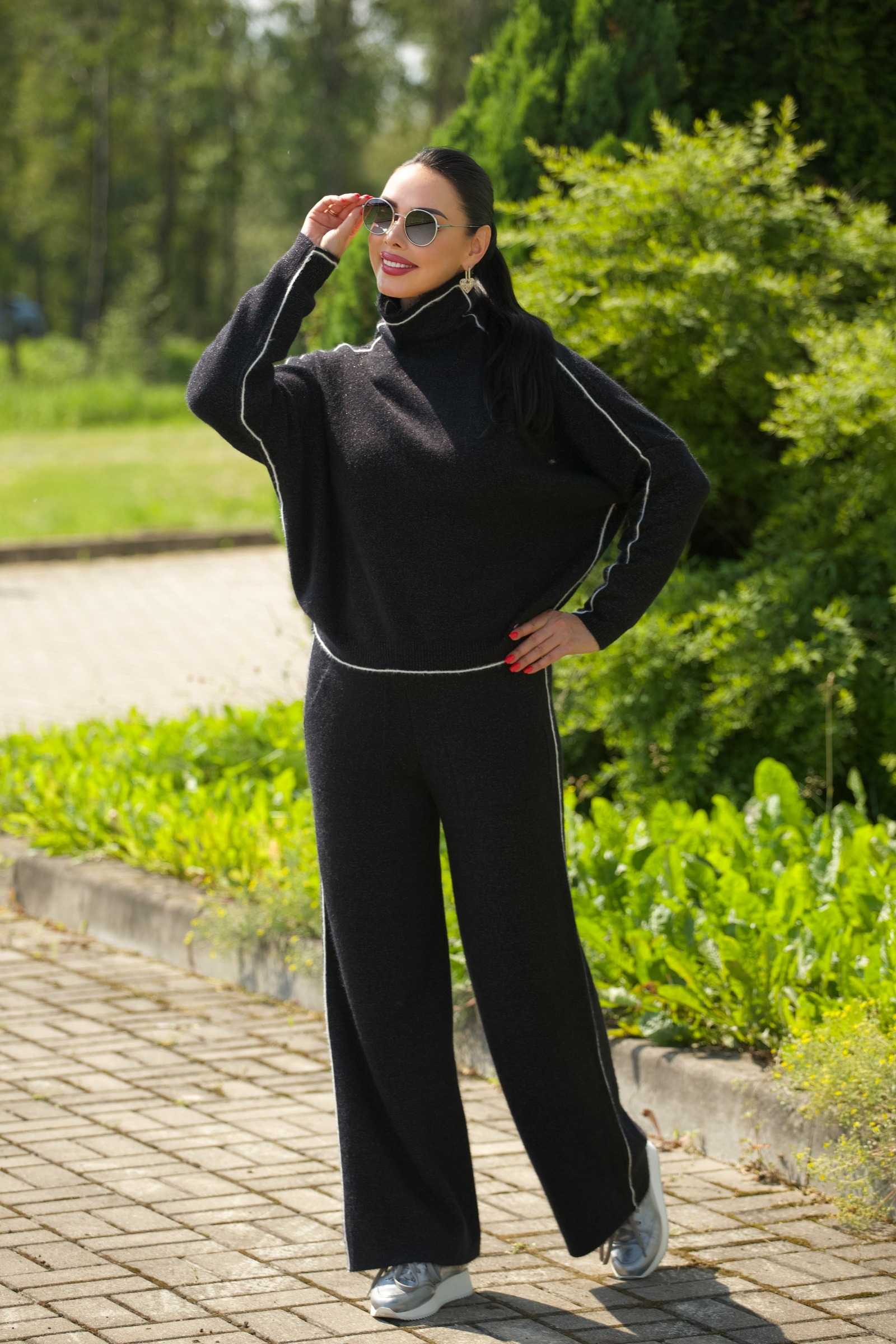 Купить костюм с брюками SERIANNO