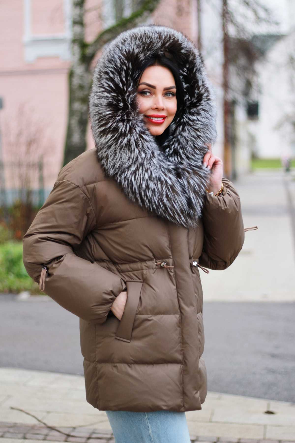 Пуховик с мехом чернобурой лисы AFELIA